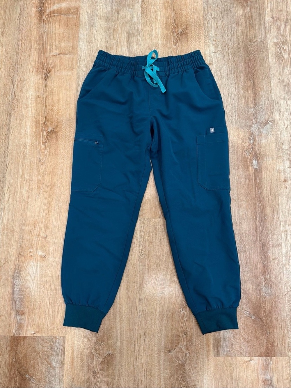 Wear figs Uman Jogger
Scrub Caribbean Blue Pants
Size Medium Petite